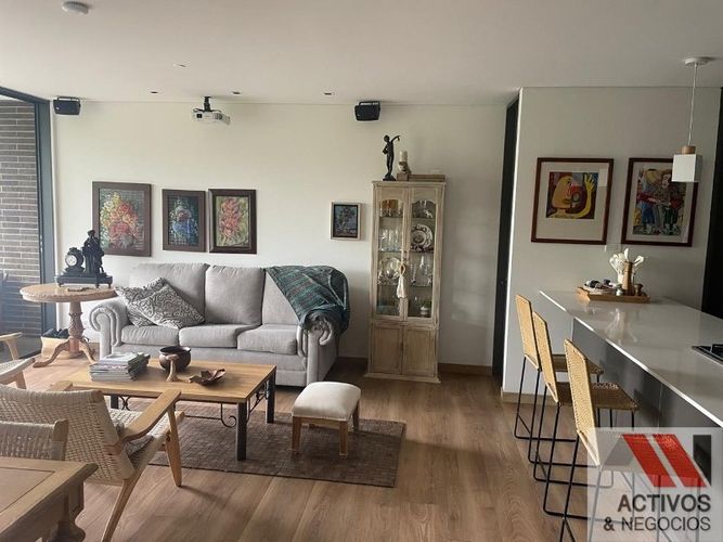 Apartamento de 1 alcoba en venta en San Lucas, Medellín, 87 m² · foto 4 de 12