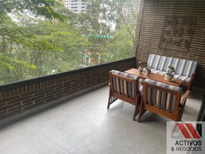Apartamento de 1 alcoba en venta en San Lucas, Medellín, 87 m² · foto 10 de 12