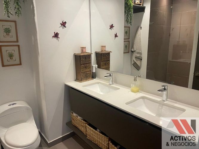 Apartamento de 1 alcoba en venta en San Lucas, Medellín, 87 m² · foto 12 de 12