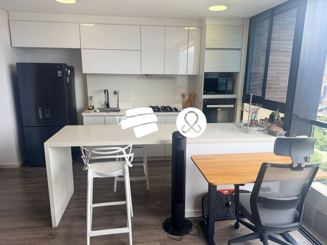 Apartamento de 2 alcobas en venta en Castropol, Medellín, 94 m² · foto 3 de 19
