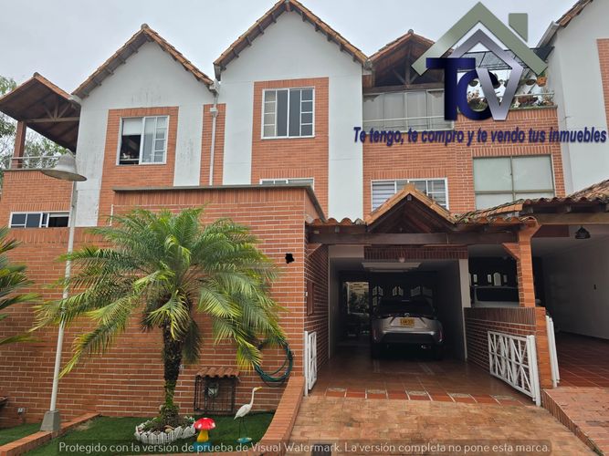 Casa de 5 alcobas en venta en Lagos Del Cacique, Bucaramanga, 220 m² · foto 2 de 24