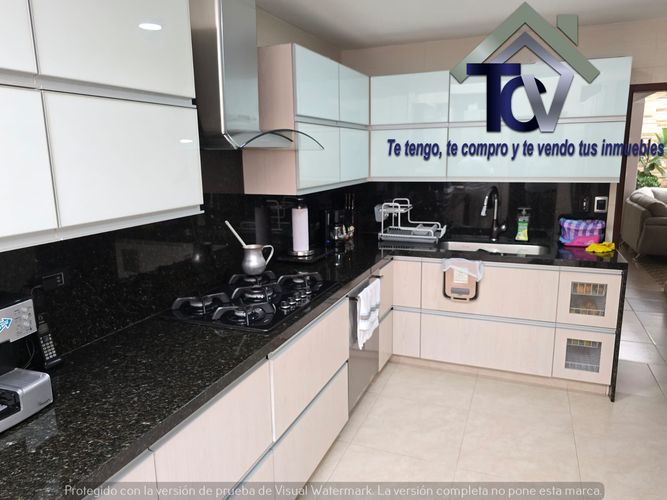 Casa de 5 alcobas en venta en Lagos Del Cacique, Bucaramanga, 220 m² · foto 3 de 24