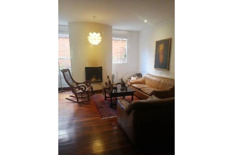Apartamento de 1 alcoba en venta en Los Rosales, Bogotá, 114 m² · foto 10 de 12