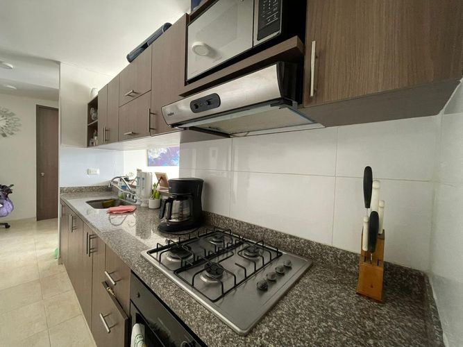 Apartamento de 2 alcobas en venta en Provenza, Bucaramanga, 64 m² · foto 3 de 21