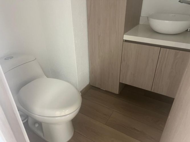Oficina en arriendo en El Poblado, Medellín, 74 m² · foto 19 de 19