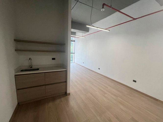 Oficina en arriendo en El Poblado, Medellín, 74 m² · foto 10 de 19