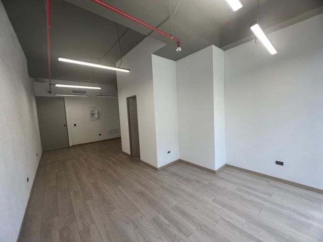 Oficina en arriendo en El Poblado, Medellín, 37 m² · foto 11 de 14