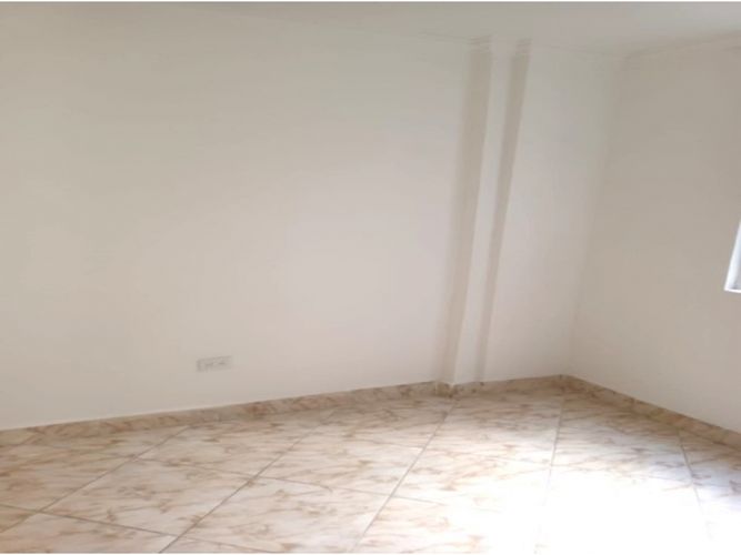 Apartamento de 3 alcobas en venta en Bellavista, Bello, 75 m² · foto 4 de 10