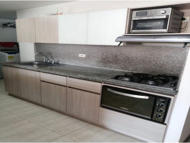 Apartamento de 3 alcobas en venta en Entre Amigos, Sabaneta, 79 m² · foto 2 de 14