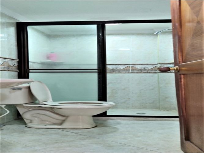 Casa de 3 alcobas en venta en Calasanz, Medellín, 185 m² · foto 11 de 22