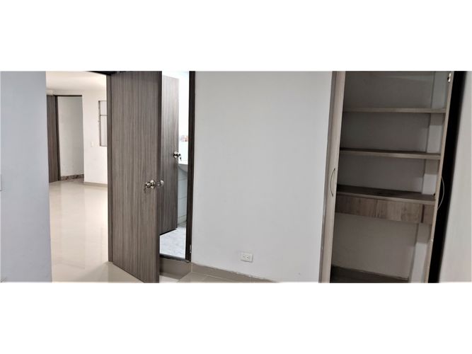 Casa de 3 alcobas en venta en Calasanz, Medellín, 185 m² · foto 17 de 22