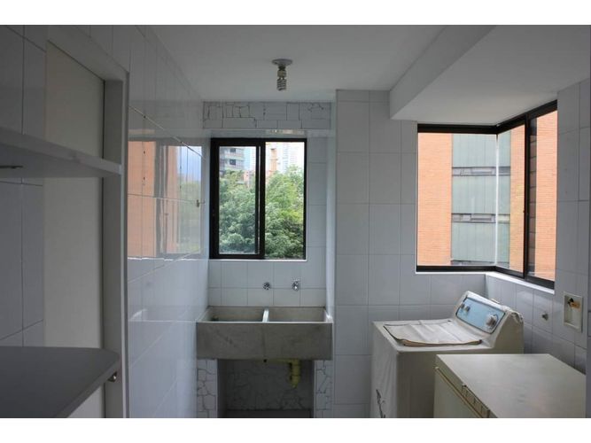Apartamento de 3 alcobas en venta en Urbanizacion Balcones Del Panorama, Medellín, 200 m² · foto 16 de 24