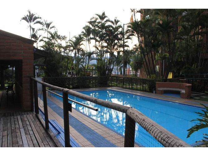 Apartamento de 3 alcobas en venta en Urbanizacion Balcones Del Panorama, Medellín, 200 m² · foto 20 de 24