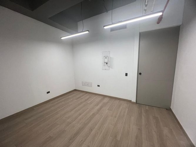 Oficina en arriendo en El Poblado, Medellín, 37 m² · foto 10 de 13
