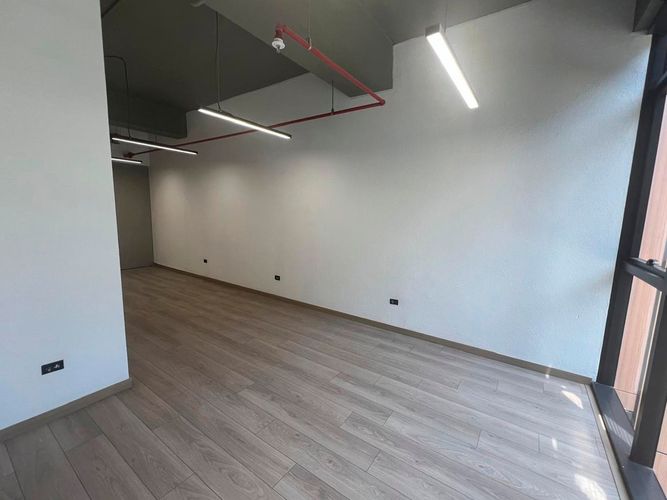 Oficina en arriendo en El Poblado, Medellín, 37 m² · foto 9 de 13