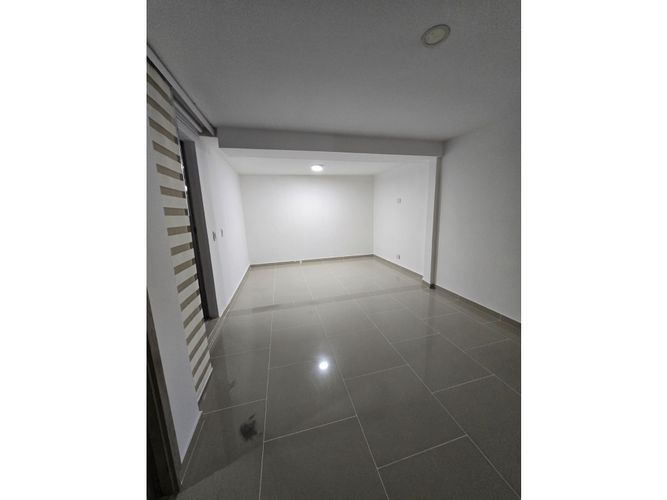Apartamento en venta en Las Colinas De Asis Et. A, Itagüí · foto 8 de 17