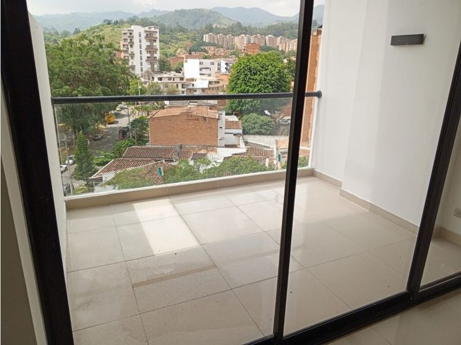 Apartamento en venta en Simon Bolivar, Medellín · foto 2 de 18