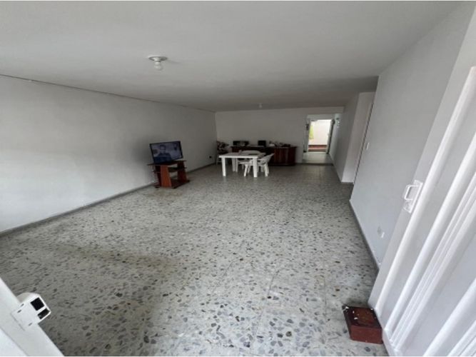 Casa de 3 alcobas en venta en Trinidad, Medellín, 100 m² · foto 2 de 13