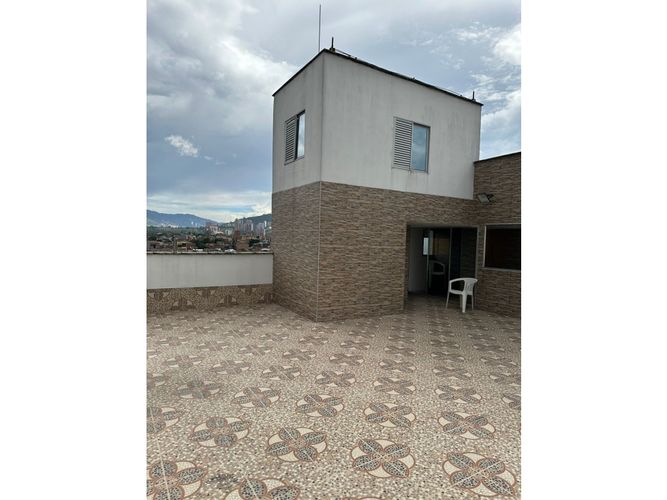 Apartamento de 3 alcobas en venta en Belén Rosales, Medellín, 155 m² · foto 7 de 16