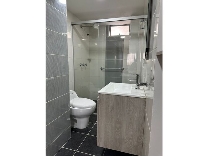 Apartamento de 3 alcobas en venta en Belén Rosales, Medellín, 155 m² · foto 9 de 16