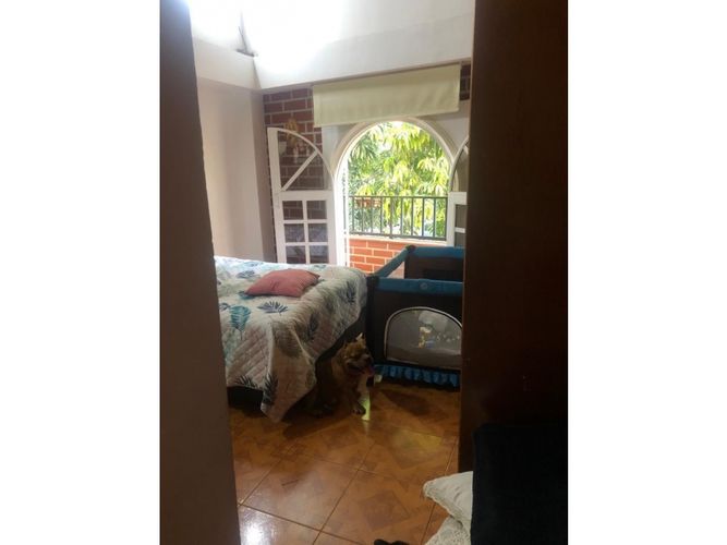 Casa de 5 alcobas en venta en Santa Lucia, Medellín, 265 m² · foto 4 de 16