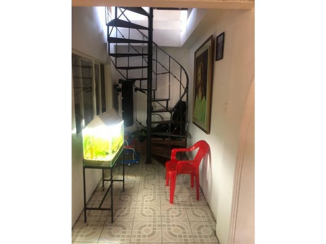 Casa de 5 alcobas en venta en Santa Lucia, Medellín, 265 m² · foto 11 de 16