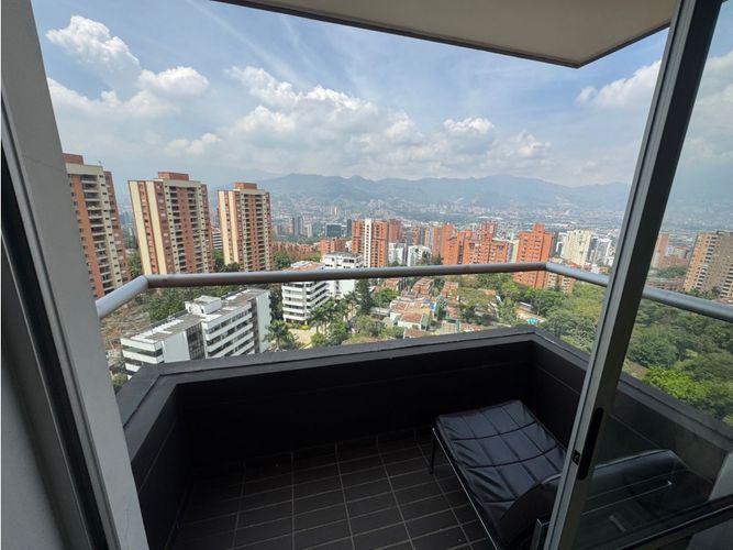 Apartamento de 3 alcobas en venta en El Poblado, Medellín, 118 m² · foto 2 de 20