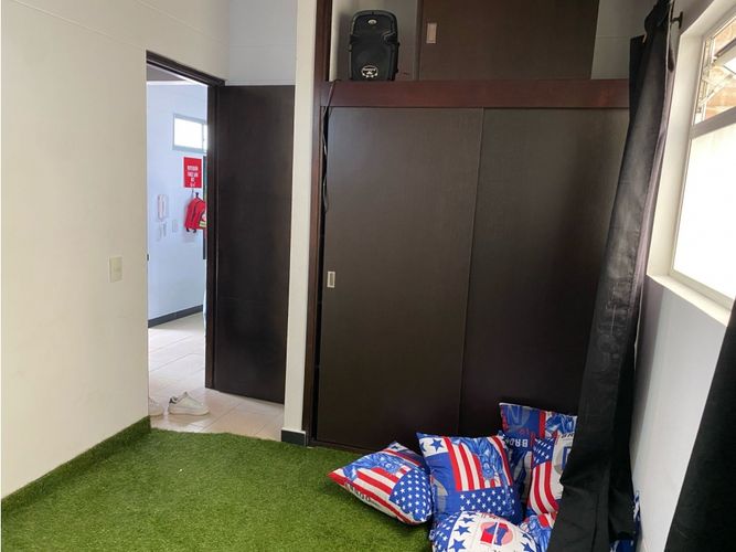 Apartamento en venta en San Isidro, Medellín · foto 8 de 18