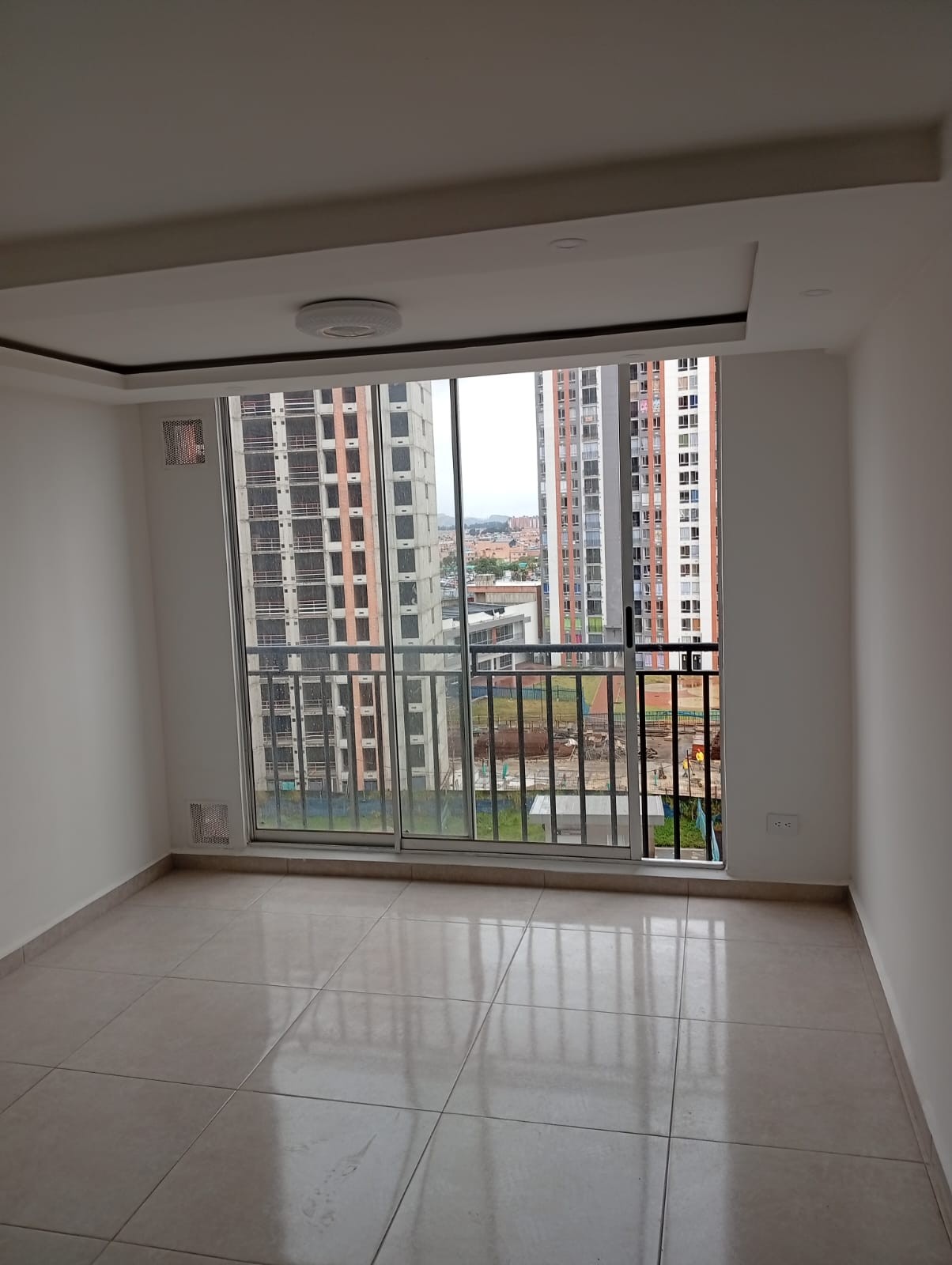Apartamento en venta en Bosa Islandia, Bogotá · foto 3 de 20