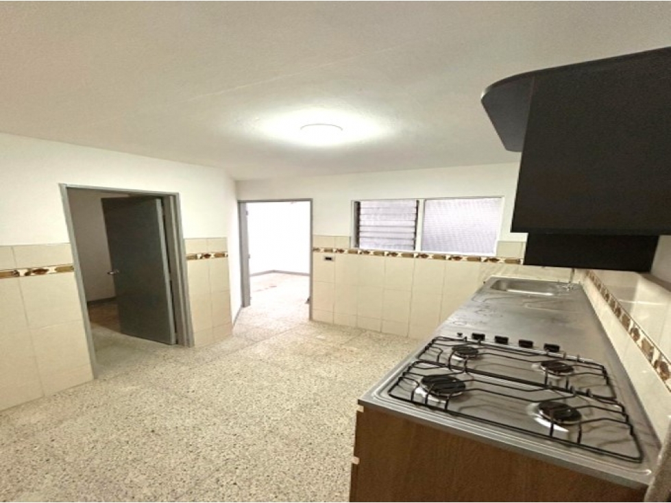 Apartamento en venta en Boston, Medellín · foto 3 de 18