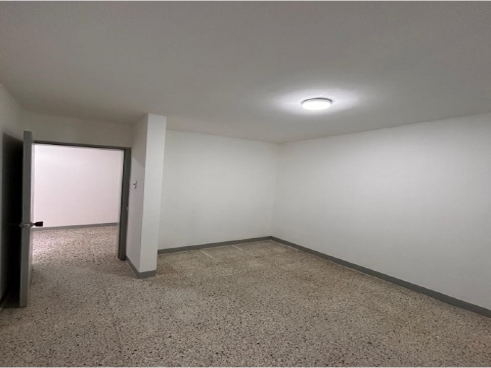 Apartamento en venta en Boston, Medellín · foto 4 de 18
