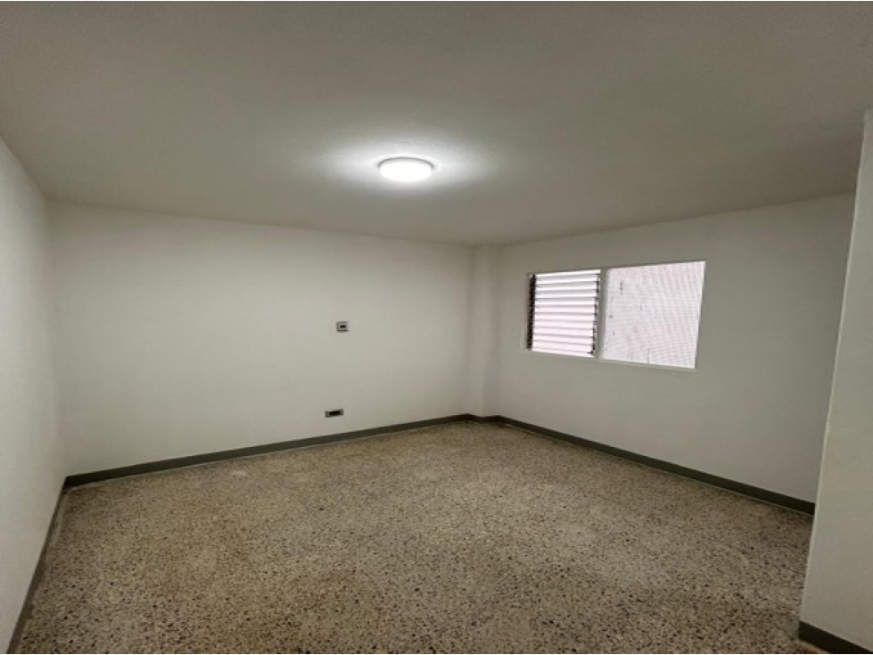 Apartamento en venta en Boston, Medellín · foto 5 de 18