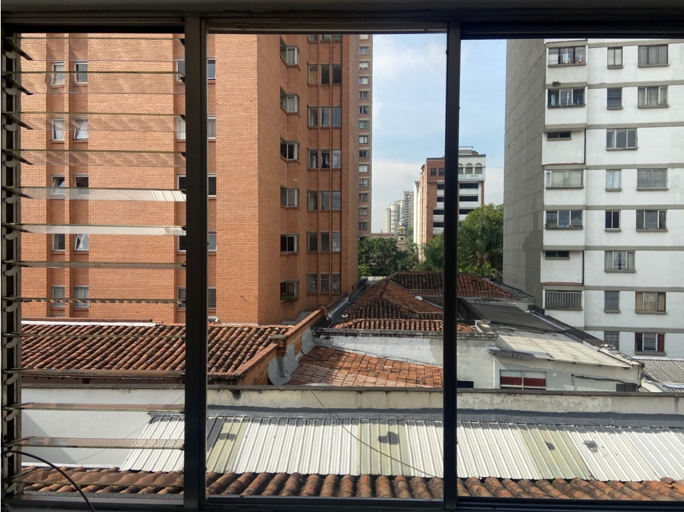 Apartaestudio for sale in Boston, Medellín