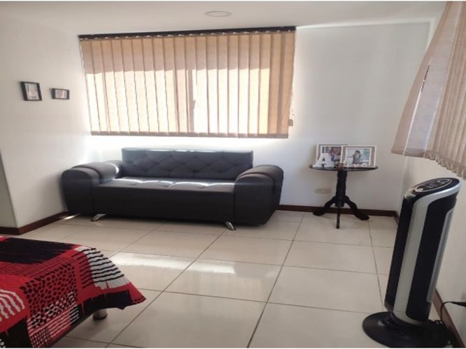 Apartamento de 3 alcobas en venta en Suramérica, Itagüí, 80 m² · foto 10 de 16