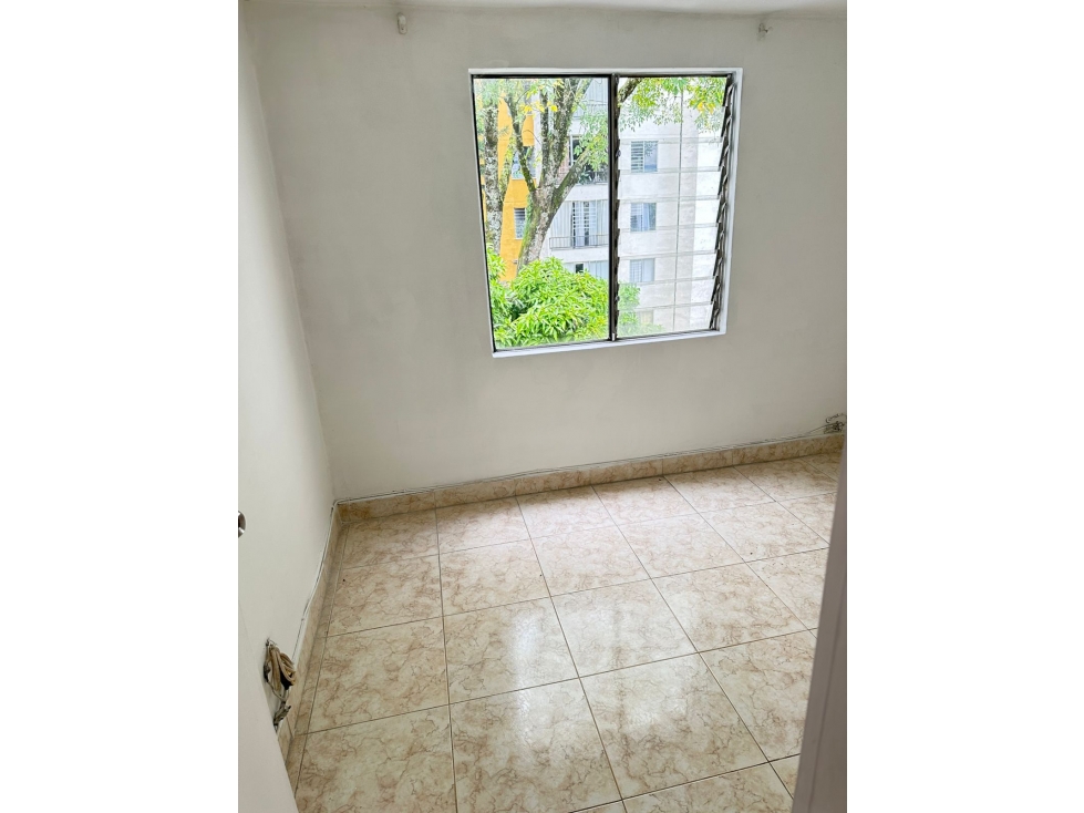 Apartamento en venta en La milagrosa, Medellín 3