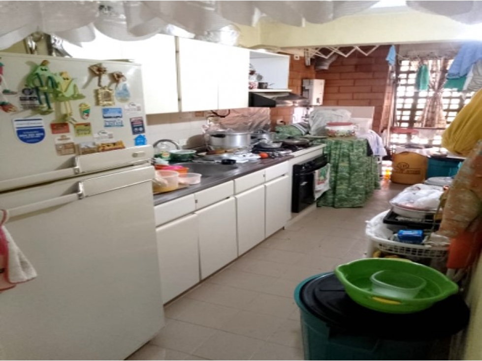 Apartamento en venta en Boston, Medellín · foto 2 de 5