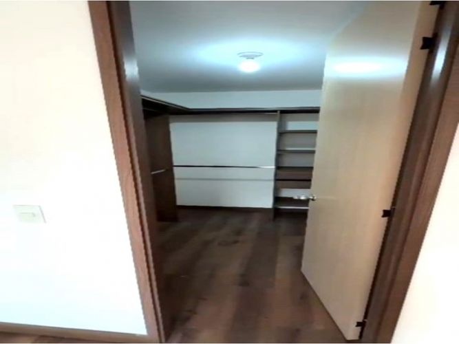 Apartamento en venta en Calasanz, Medellín · foto 3 de 9