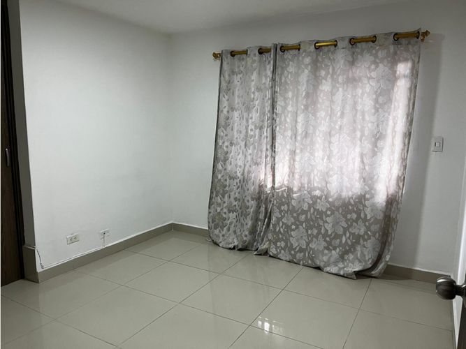 Casa de 3 alcobas en venta en La Pradera, Medellín, 98 m² · foto 6 de 19