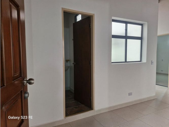 Apartaestudio en venta en Prado, Medellín, 153 m² · foto 23 de 24