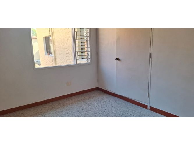 Casa de 5 alcobas en venta en Simon Bolivar, Medellín, 268 m² · foto 9 de 24