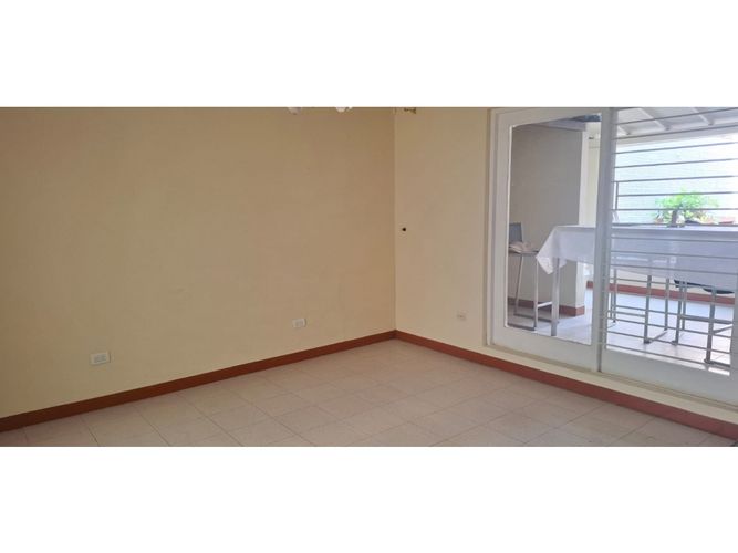 Casa de 5 alcobas en venta en Simon Bolivar, Medellín, 268 m² · foto 11 de 24