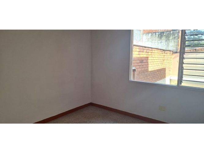 Casa de 5 alcobas en venta en Simon Bolivar, Medellín, 268 m² · foto 12 de 24