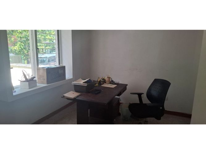 Casa de 5 alcobas en venta en Simon Bolivar, Medellín, 268 m² · foto 14 de 24
