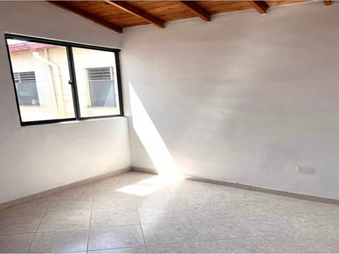 Apartamento de 3 alcobas en venta en Villa Mayor, Itagüí, 60 m² · foto 5 de 9