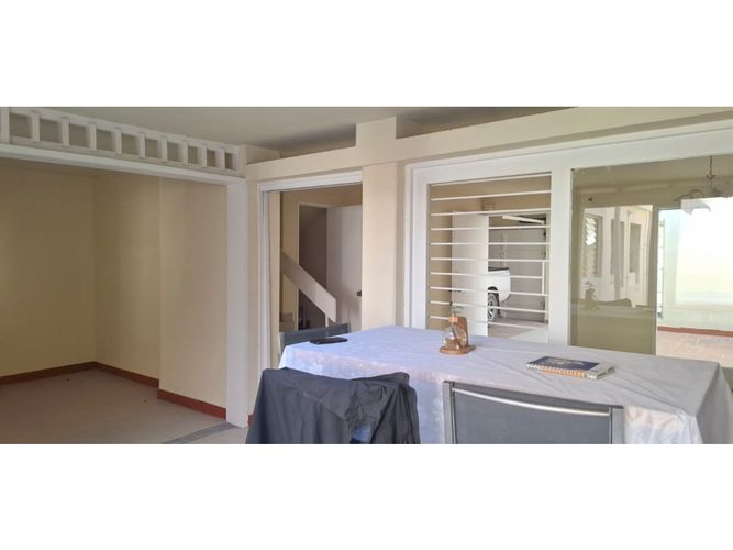 Casa de 5 alcobas en venta en Simon Bolivar, Medellín, 268 m² · foto 22 de 24