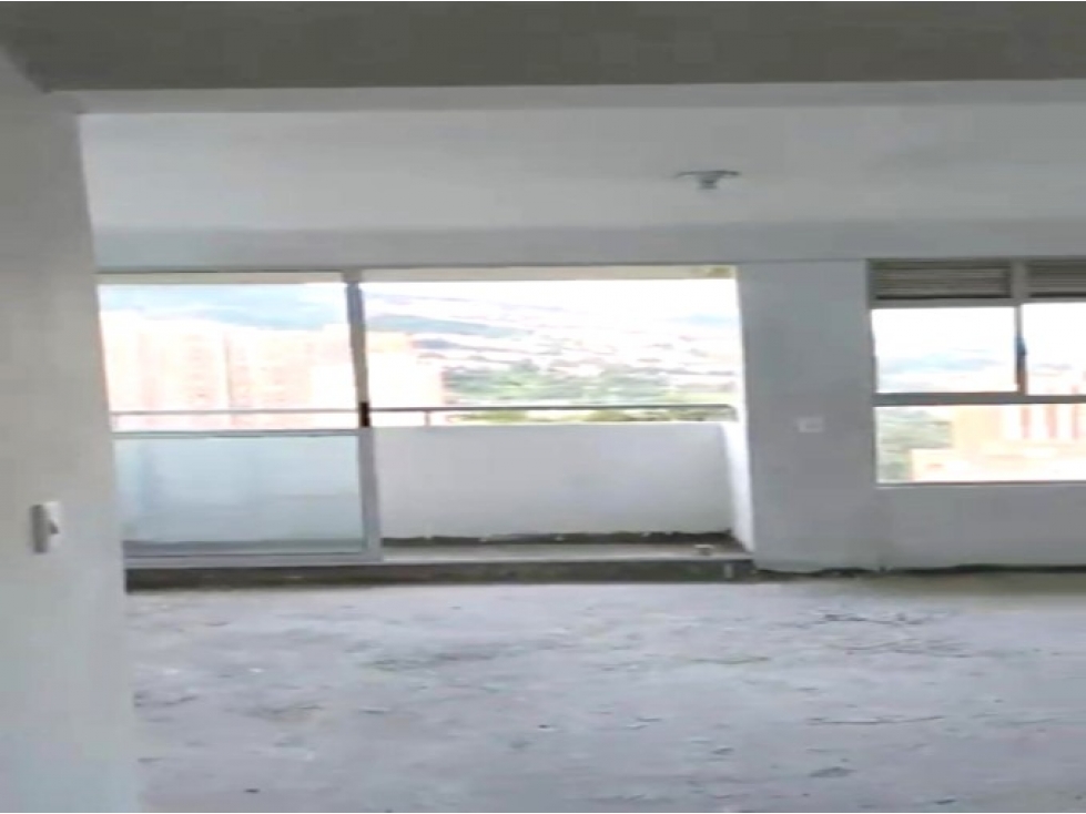 Apartamento en venta en Calasanz, Medellín · foto 2 de 9