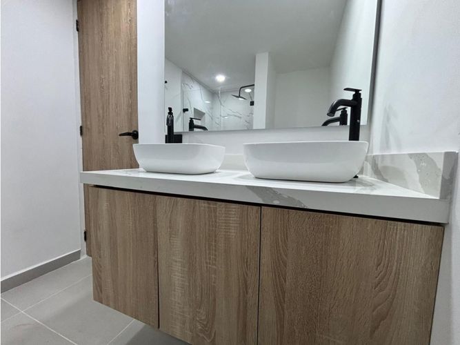 Apartamento de 3 alcobas en venta en Castropol, Medellín, 85 m² · foto 7 de 10