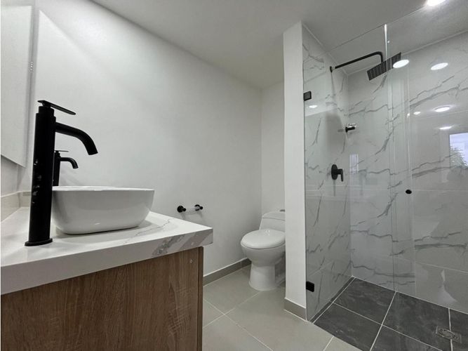 Apartamento de 3 alcobas en venta en Castropol, Medellín, 85 m² · foto 9 de 10