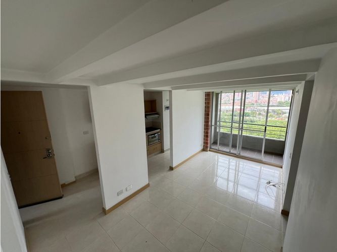 Apartamento de 3 alcobas en venta en La Gabriela, Bello, 62 m² · foto 2 de 13