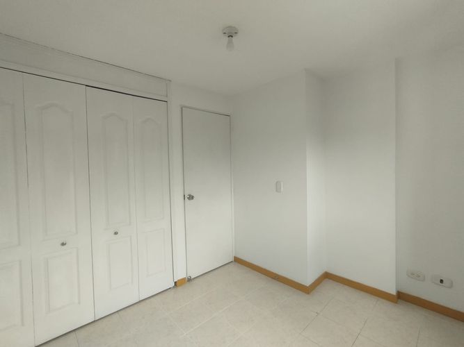 Apartamento de 2 alcobas en arriendo en El Poblado, Medellín, 56 m² · foto 3 de 19
